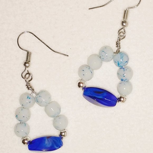 Blue and White Marble-Style Glass bead Necklace and Earring set - Picture 7 of 8